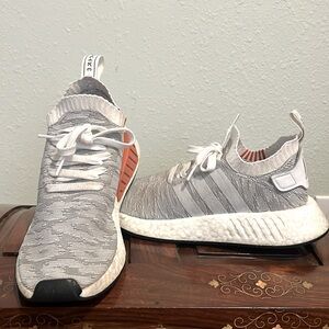 Adidas NMD R2 Primeknit Mens